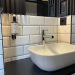 Ξενοδοχείο Xix Boutique *